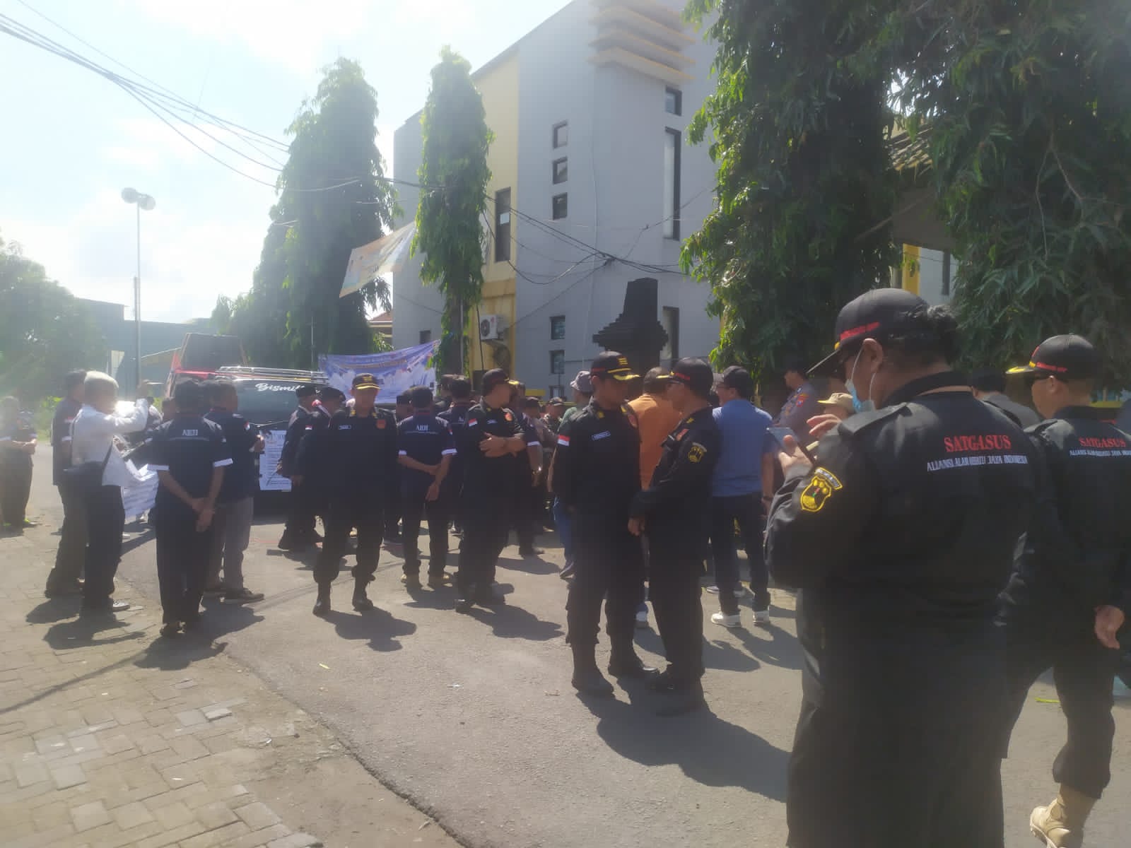 Ketua FPSR Gresik Tanggapi Aksi Ormas Luar Daerah di Wringinanom, Tekankan Mekanisme Hukum