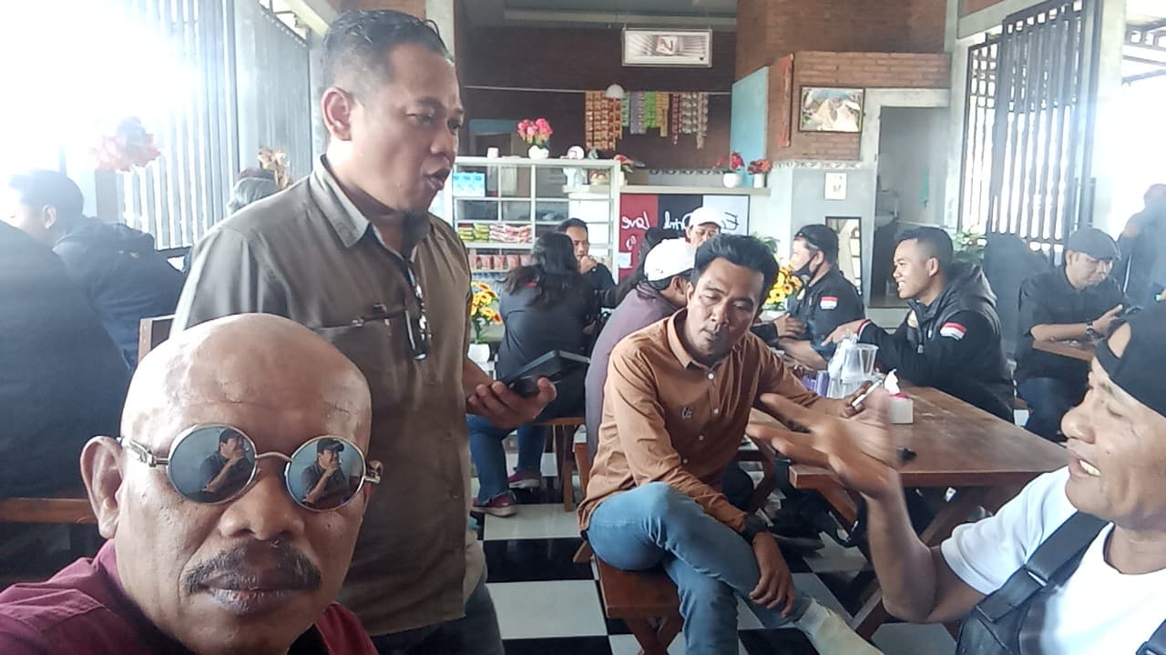 Mediasi Dugaan Penghinaan terhadap Wartawan di Polsek Genteng Berakhir Tanpa Titik  Temu